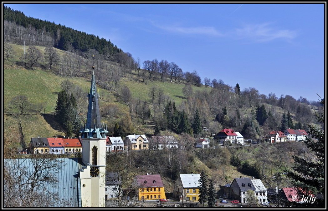 Pohled na Valy a Turecký vrch (Strážný aneb Klobouk)